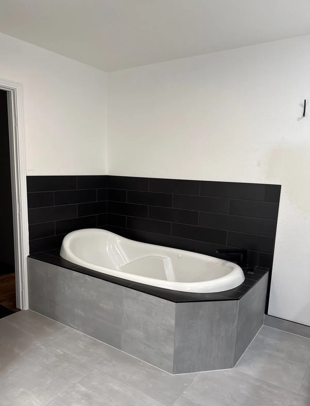 Behnke's Bathtub Installation